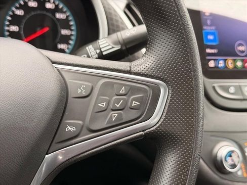 Used 2022 Chevrolet Malibu LT image 16