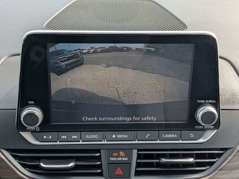 Used 2025 Nissan Altima 2.5 SV FWD image 28