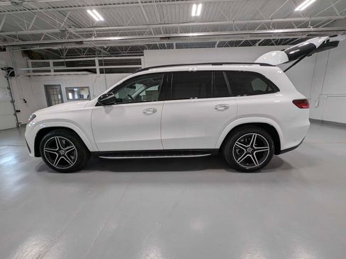 New 2026 Mercedes-Benz GLS 450 4MATIC image 11