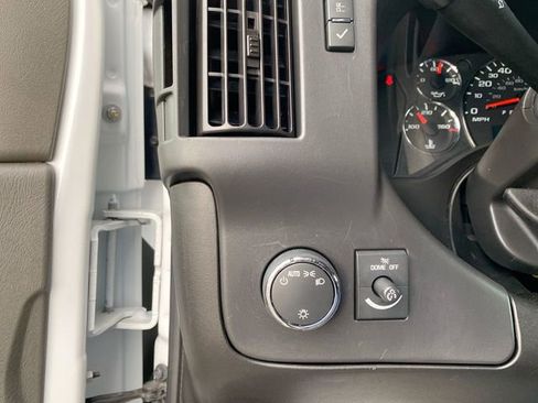 Used 2024 Chevrolet Express 2500 w/ Driver Convenience Package image 17