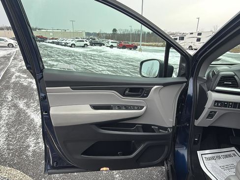 Used 2023 Honda Odyssey EX-L image 26