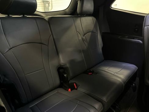 Certified 2023 Buick Enclave Essence image 35