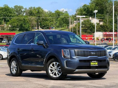 Used 2022 Kia Telluride LX AWD/4WD image 1