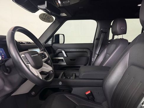Used 2022 Land Rover Defender 110 X-Dynamic SE image 6