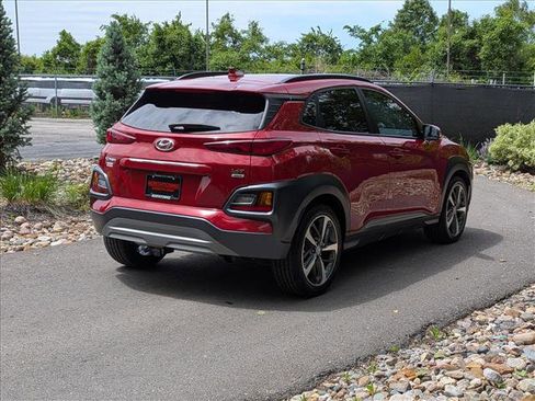 Certified 2021 Hyundai Kona Limited w/ Cargo Package AWD/4WD image 5
