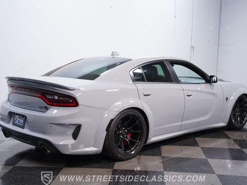 Used 2021 Dodge Charger SRT Hellcat RWD image 12