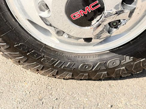 Used 2020 GMC Sierra 3500 Denali w/ Denali Ultimate Package AWD/4WD image 14