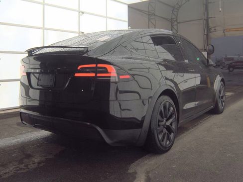 Used 2023 Tesla Model X AWD/4WD image 4