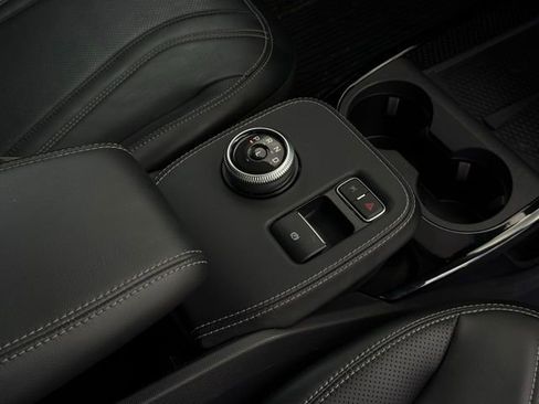 Used 2022 Ford Mustang Mach-E Premium image 31