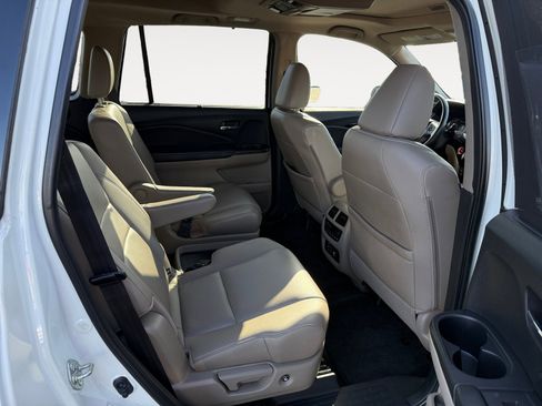 Used 2016 Honda Pilot Elite image 18