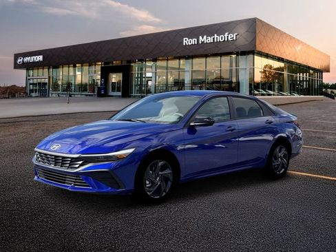 New 2026 Hyundai Elantra Sport image 2