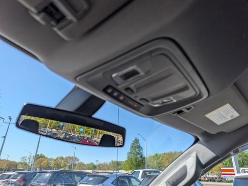 Used 2019 Chevrolet Silverado 1500 LT w/ All-Star Edition image 34