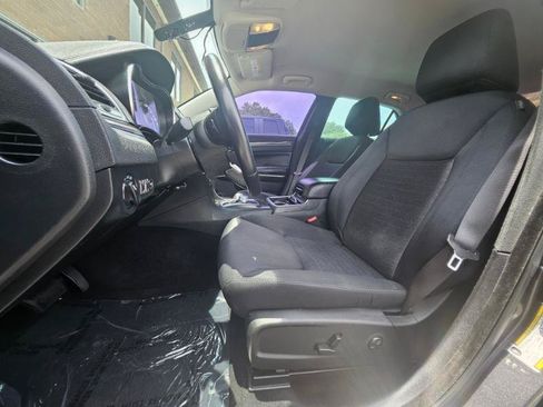 Used 2019 Chrysler 300 Touring w/ Sport Appearance Package RWD image 35