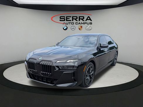 Certified 2023 BMW 760i xDrive AWD/4WD image 1