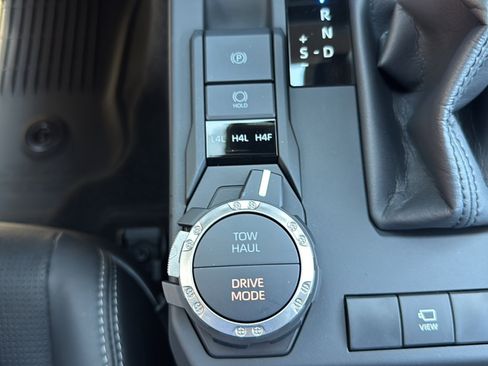 Used 2026 Toyota 4Runner Limited AWD/4WD image 46