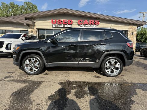 Used 2019 Jeep Compass Limited AWD/4WD image 9