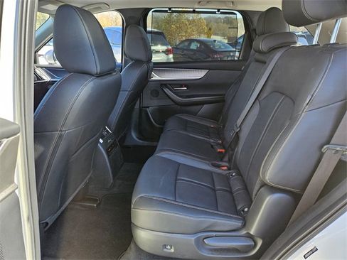 Used 2024 MAZDA CX-90 3.3 Turbo w/ Preferred Package image 9
