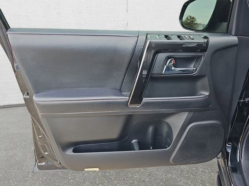 Used 2022 Toyota 4Runner TRD Off-Road Premium image 26