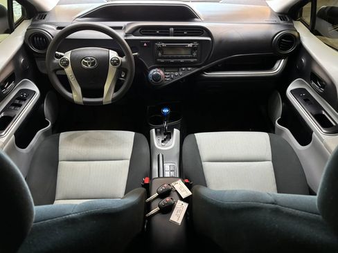 Used 2014 Toyota Prius C Two FWD image 11