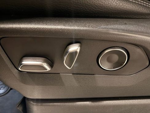 Used 2021 GMC Yukon Denali w/ Denali Premium Package image 15