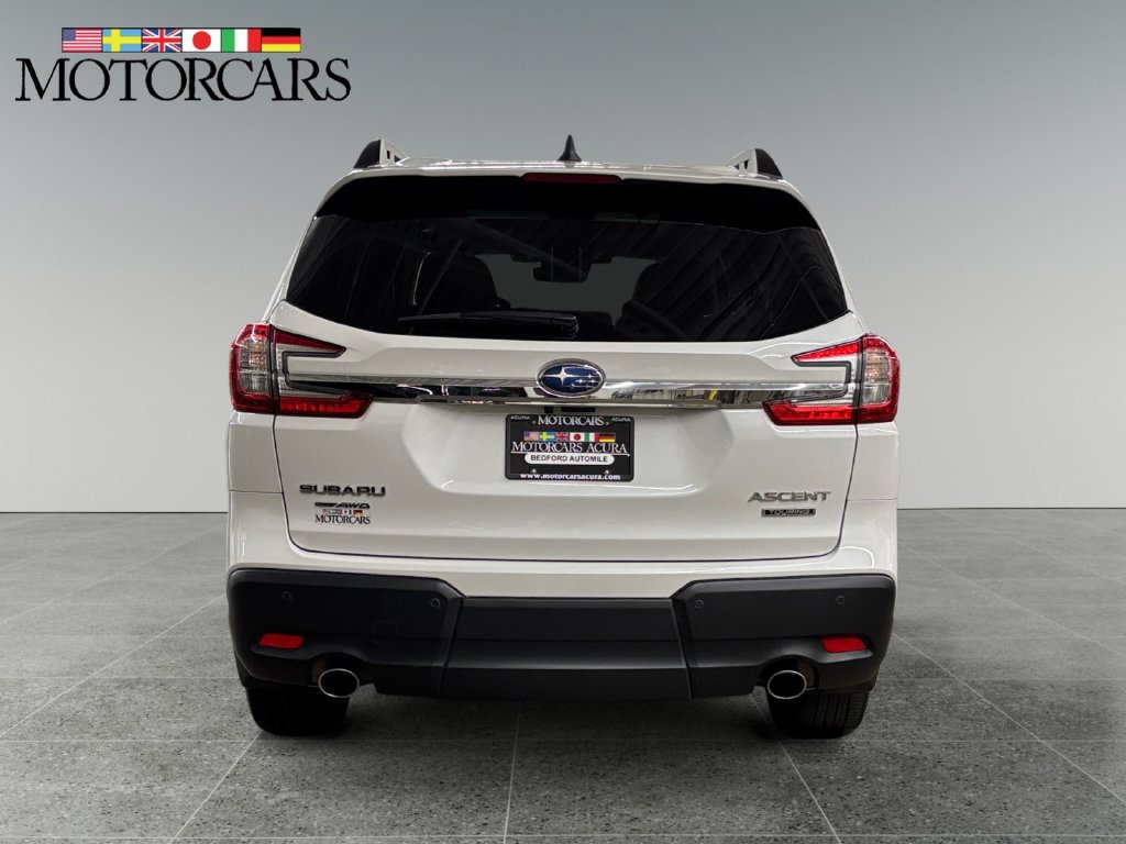 Used 2024 Subaru Ascent Touring AWD/4WD image 4