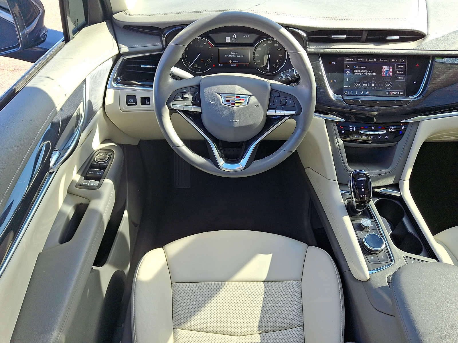 Used 2020 Cadillac XT6 Premium Luxury FWD image 12