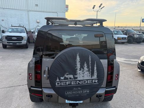 Used 2021 Land Rover Defender 90 X-Dynamic S image 5