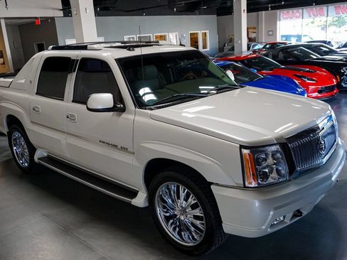 Used 2004 Cadillac Escalade EXT AWD/4WD image 25