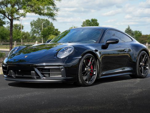 Used 2024 Porsche 911 Carrera 4 GTS AWD/4WD image 10