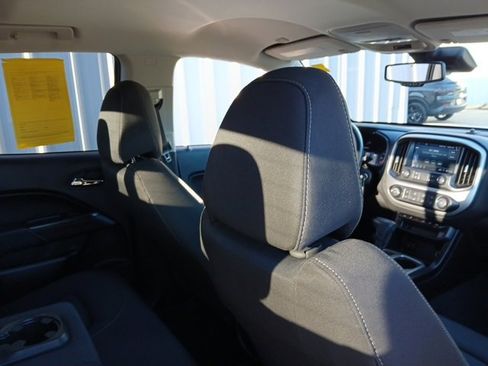 Used 2021 Chevrolet Colorado LT w/ Redline Special Edition image 18