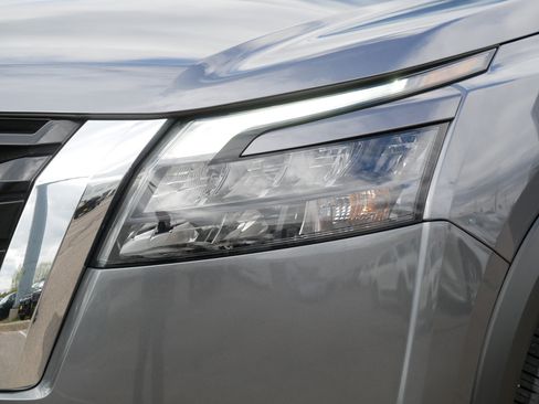 Certified 2023 Nissan Pathfinder SV AWD/4WD image 16