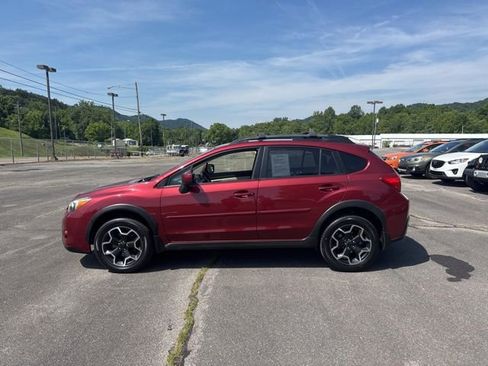 Used 2014 Subaru Crosstrek 2.0i Premium w/ Moonroof Package AWD/4WD image 5