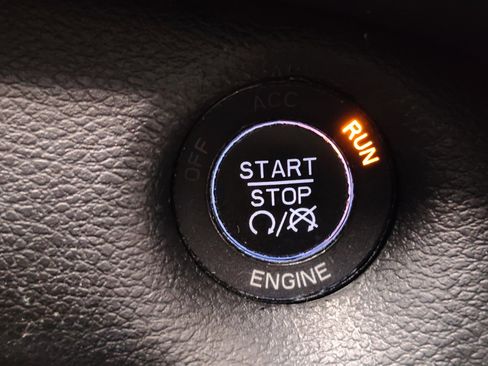 Used 2014 Jeep Cherokee Limited image 32