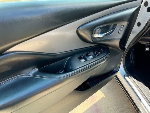 Used 2020 Nissan Murano SL FWD image 16