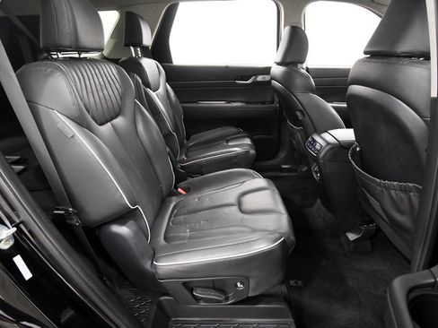 Used 2023 Hyundai Palisade Limited AWD/4WD image 19