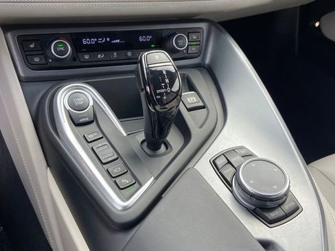 Used 2015 BMW i8 image 18