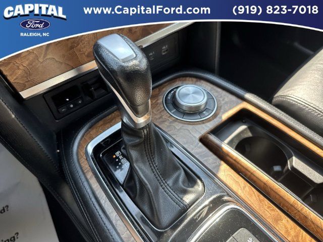 Used 2022 Nissan Armada SL w/ Captain's Chairs Package AWD/4WD image 31