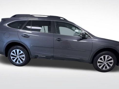 Used 2022 Subaru Outback Premium AWD/4WD image 9