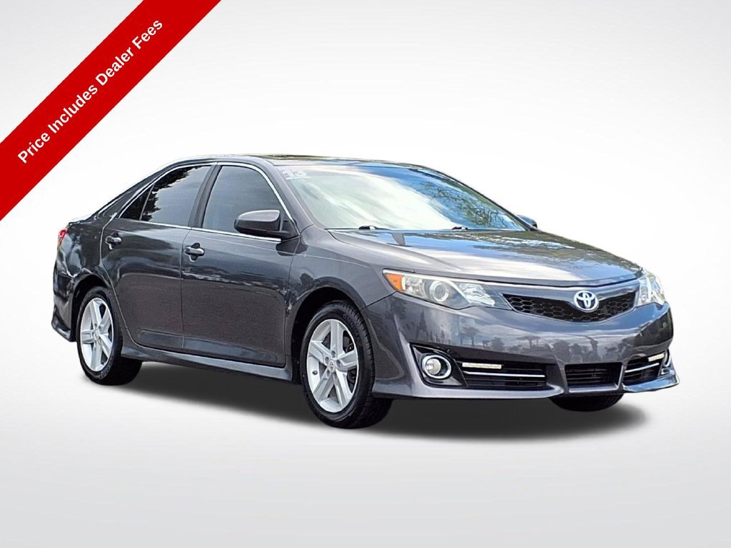 Used 2013 Toyota Camry SE w/ Leather Pkg FWD image 1