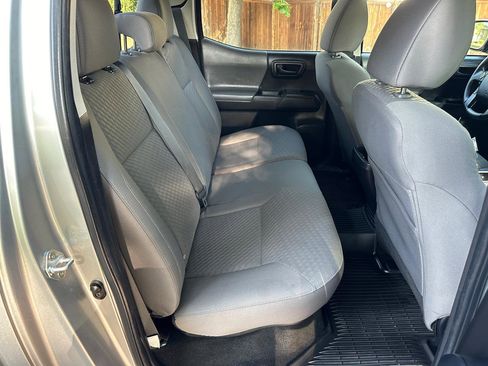 Used 2022 Toyota Tacoma SR image 21