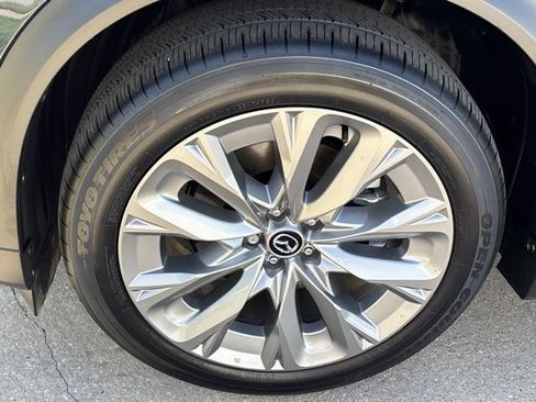 Used 2026 MAZDA CX-90 3.3 Turbo w/ Preferred Package AWD/4WD image 13