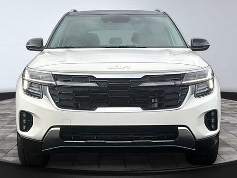 Certified 2025 Kia Seltos SX AWD/4WD image 2