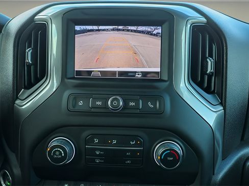 Used 2023 Chevrolet Silverado 1500 Custom image 15