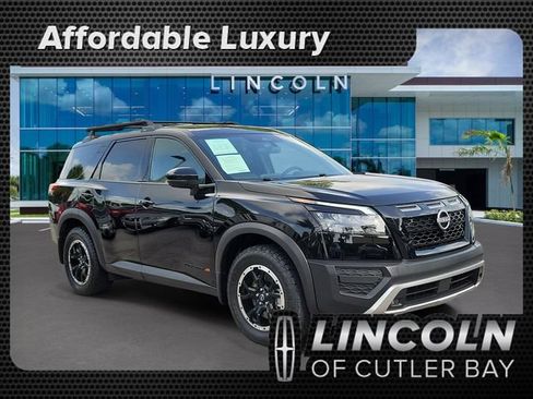 Used 2025 Nissan Pathfinder Rock Creek AWD/4WD image 1