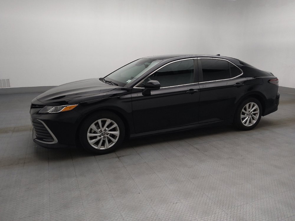 Used 2023 Toyota Camry LE FWD image 2