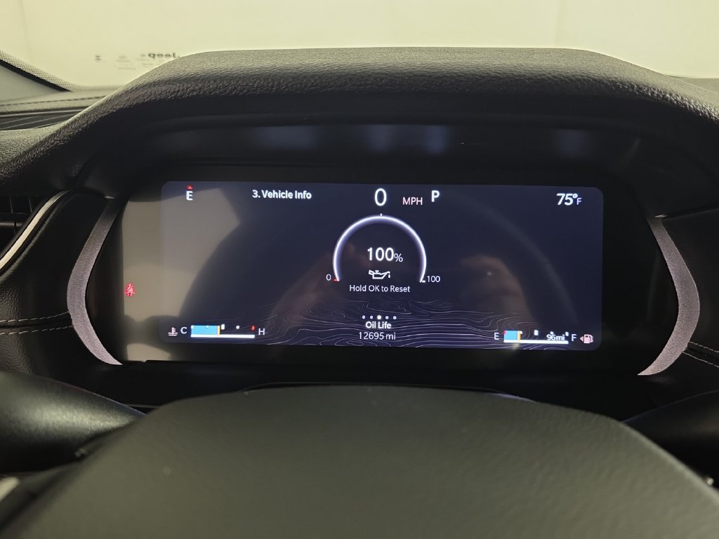 Used 2025 Jeep Grand Cherokee L Altitude AWD/4WD image 15