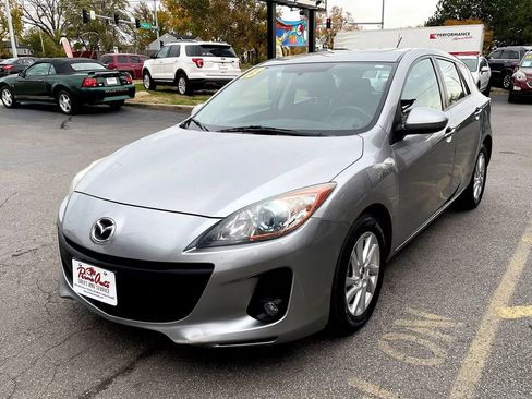 Used 2013 MAZDA MAZDA3 i Touring image 2