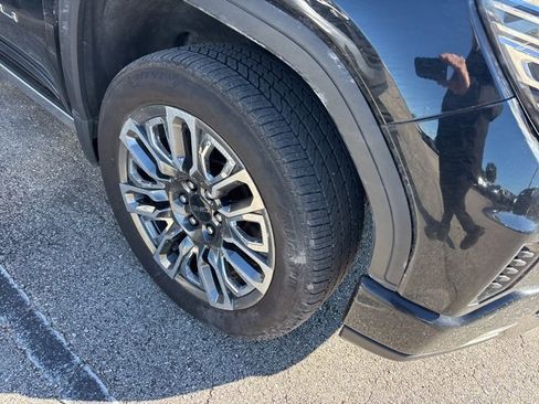 Used 2024 GMC Sierra 1500 Denali Ultimate image 5