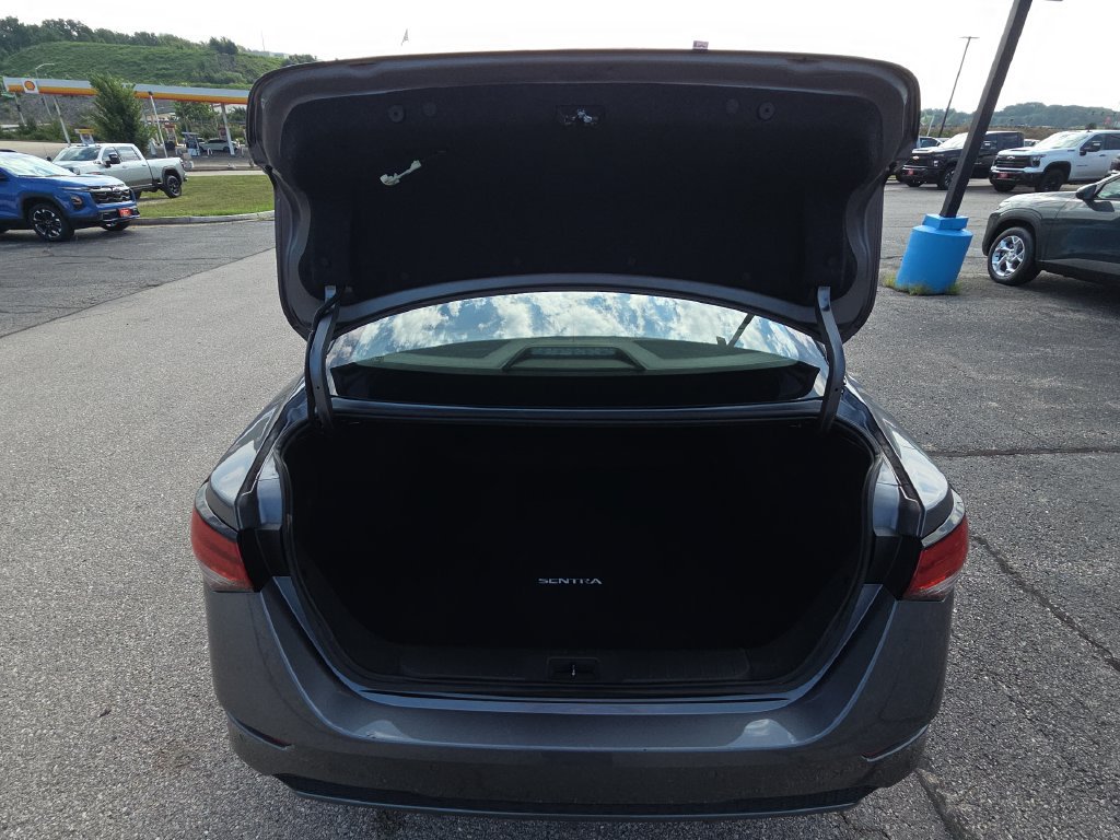 Used 2024 Nissan Sentra SV FWD image 31