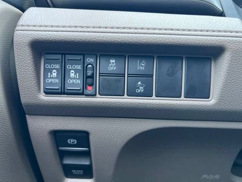 Used 2019 Honda Odyssey EX image 20